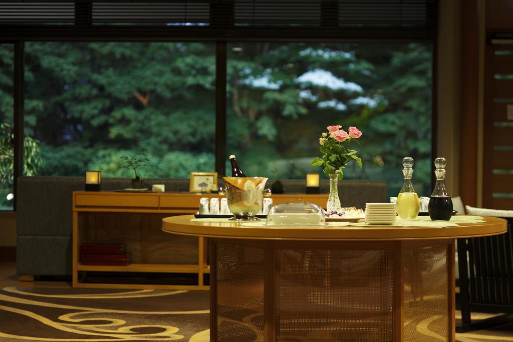 Готель Nasu Onsen Sanraku Екстер'єр фото