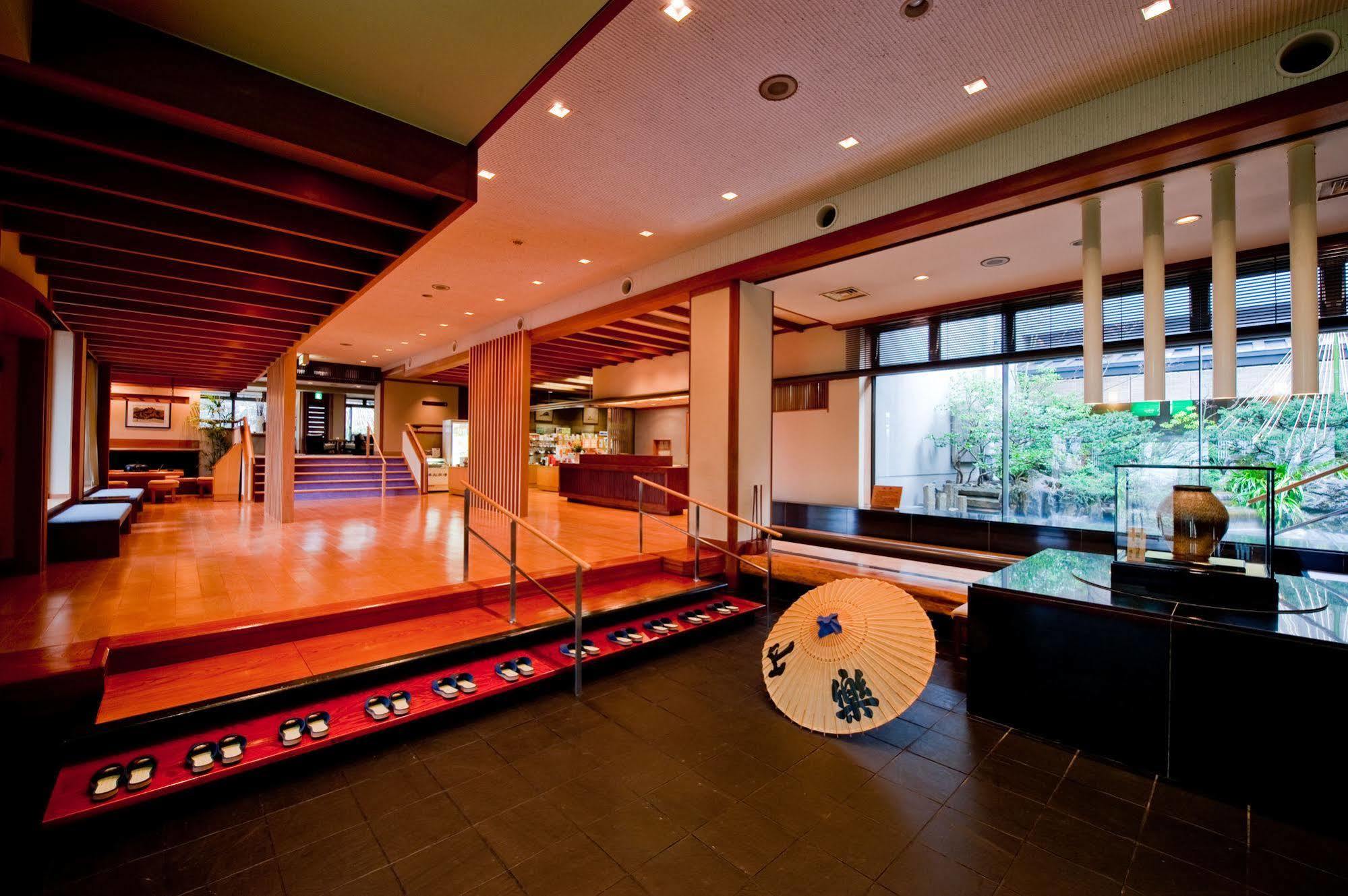 Готель Nasu Onsen Sanraku Екстер'єр фото