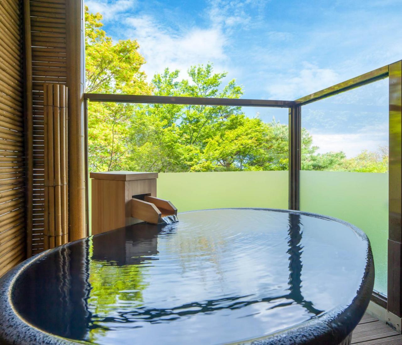 Готель Nasu Onsen Sanraku Екстер'єр фото