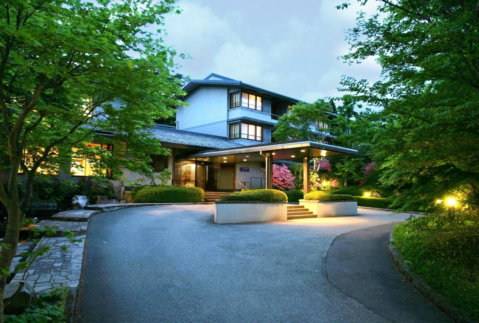 Готель Nasu Onsen Sanraku Екстер'єр фото